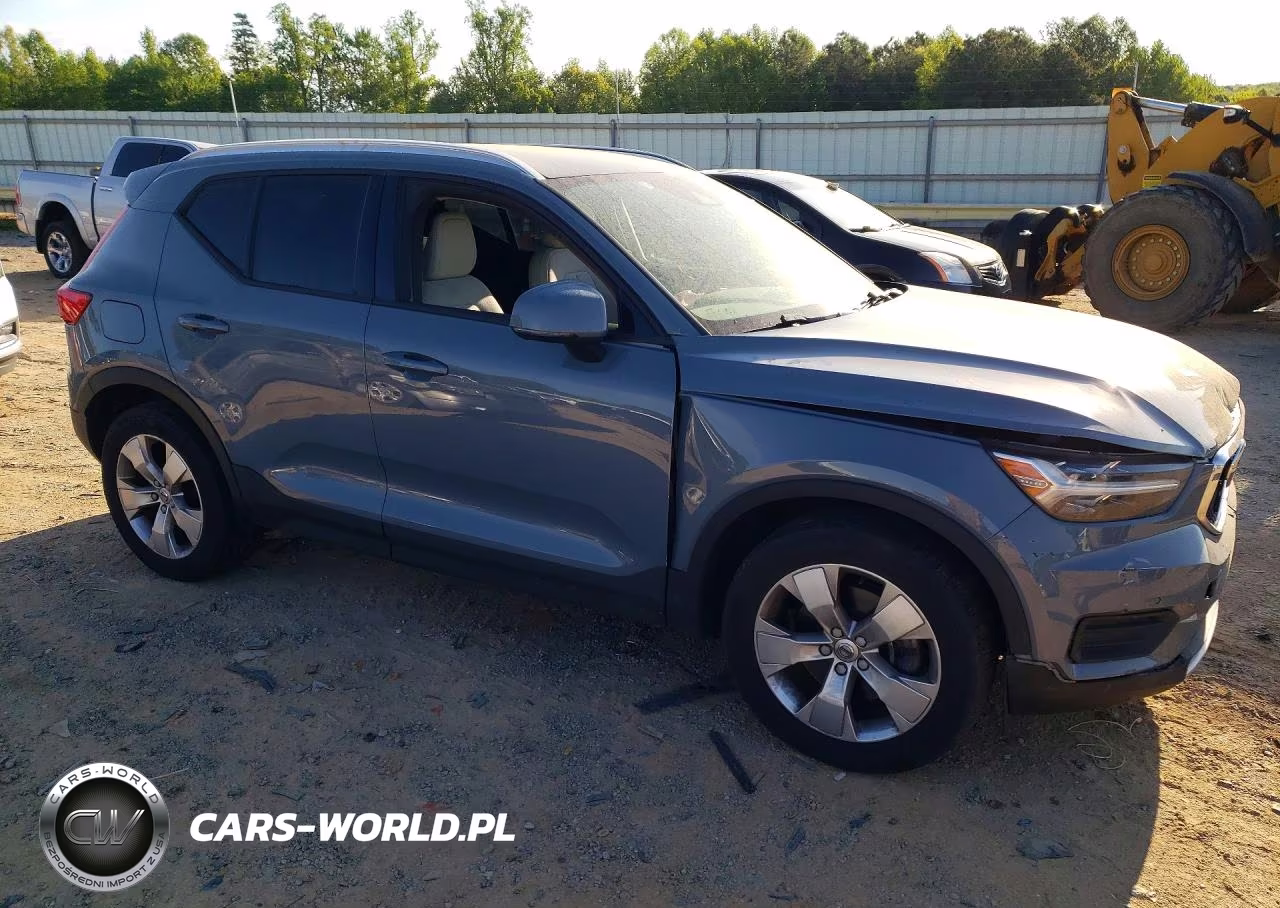 2020 Volvo C40 Recharge Ultimate VIN:YV4162UK0L2327658 - 4