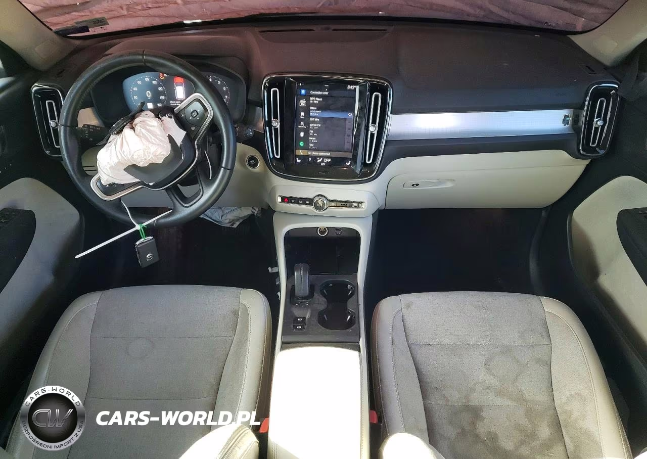 2020 Volvo C40 Recharge Ultimate VIN:YV4162UK0L2327658 - 8
