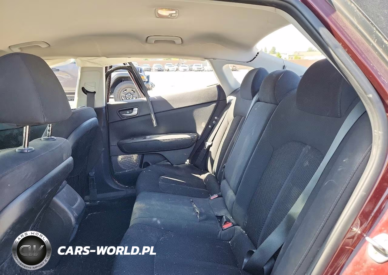 2019 Kia Optima Lx VIN:5XXGT4L36KG370874 - 10