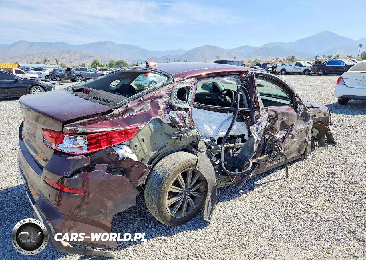 2019 Kia Optima Lx VIN:5XXGT4L36KG370874 - 3
