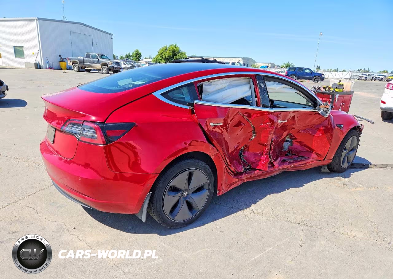 2020 Tesla Model 3 VIN:5YJ3E1EA1LF706597 - 3