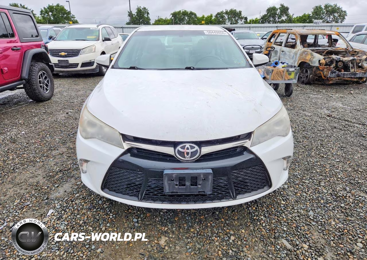2017 Toyota Camry Se VIN:4T1BF1FK6HU403244 - 5