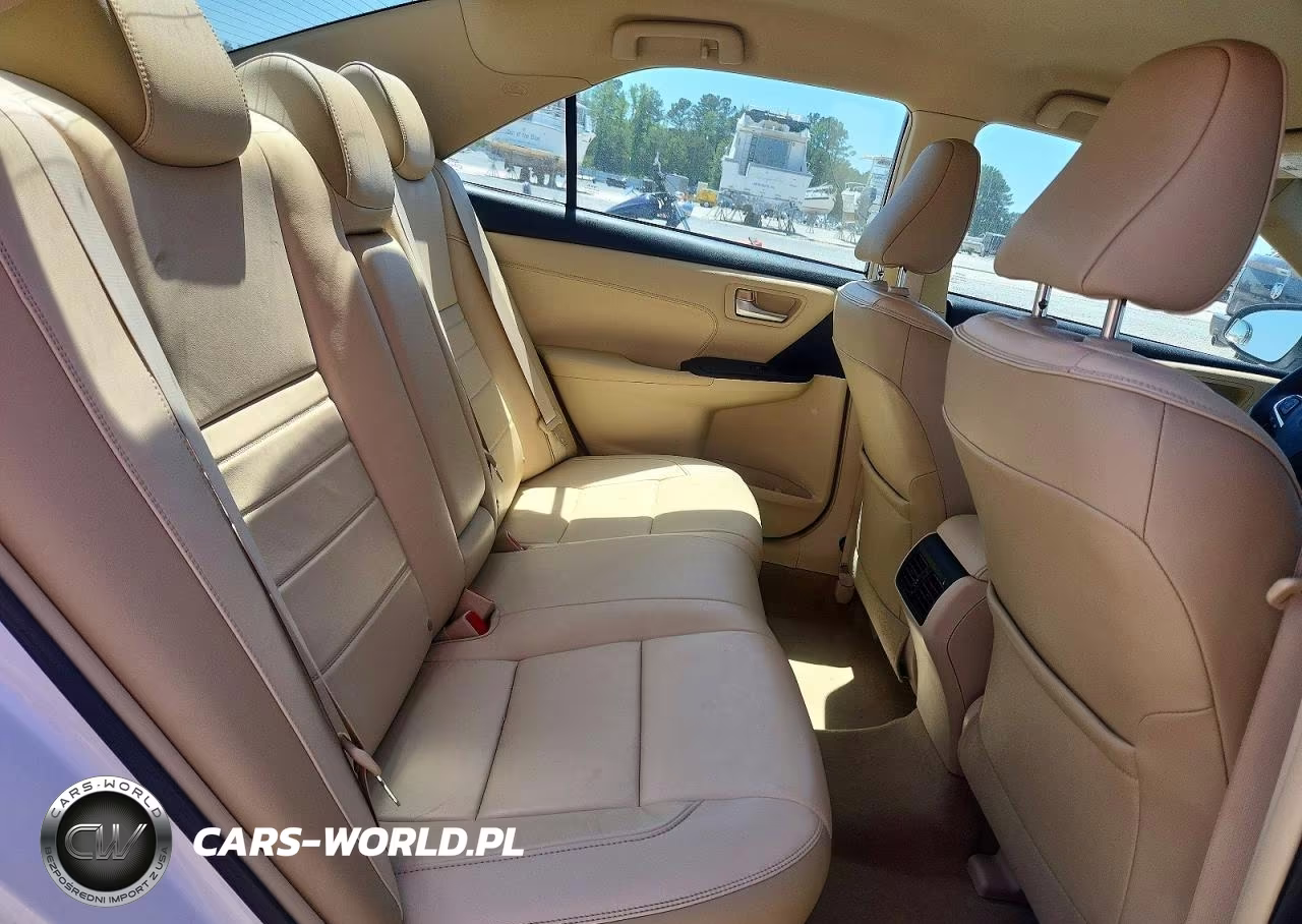 2015 Toyota Camry Xle VIN:4T1BF1FK2FU085412 - 10