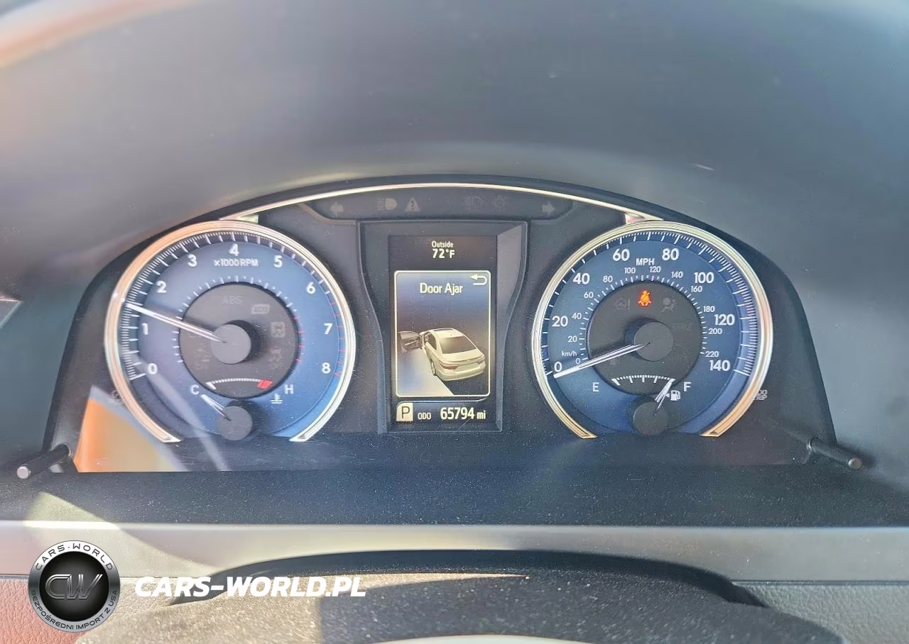 2015 Toyota Camry Xle VIN:4T1BF1FK2FU085412 - 9