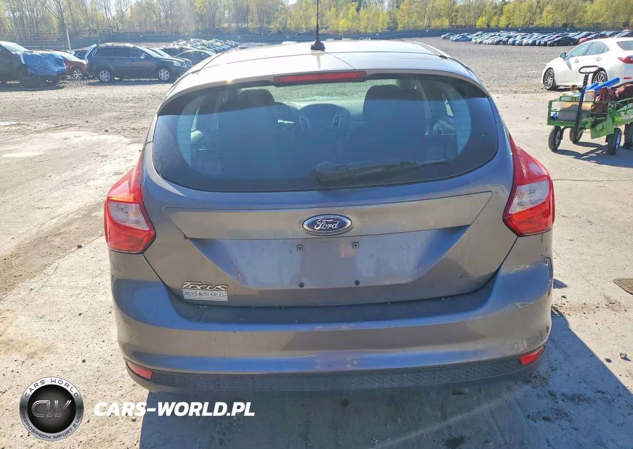 2014 Ford Focus Se VIN:1FADP3K26EL226942 - 6