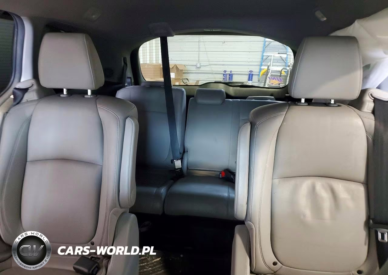 2018 Honda Odyssey Elite VIN:5FNRL6H92JB001173 - 10