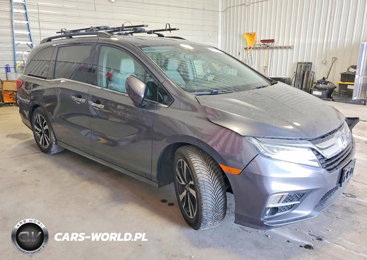 2018 Honda Odyssey Elite VIN:5FNRL6H92JB001173 - 4