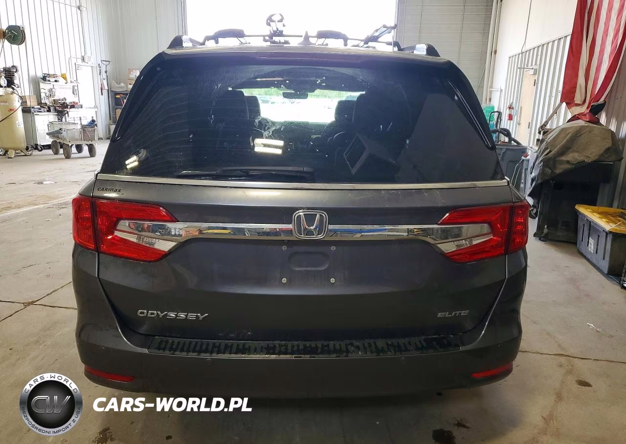 2018 Honda Odyssey Elite VIN:5FNRL6H92JB001173 - 6