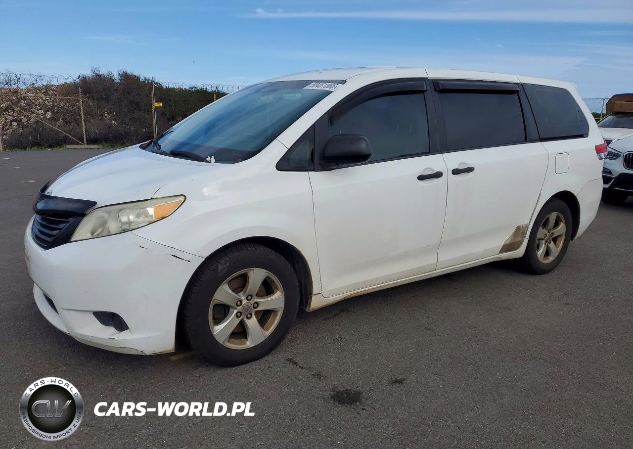 2013 Toyota Sienna L 7-Passenger