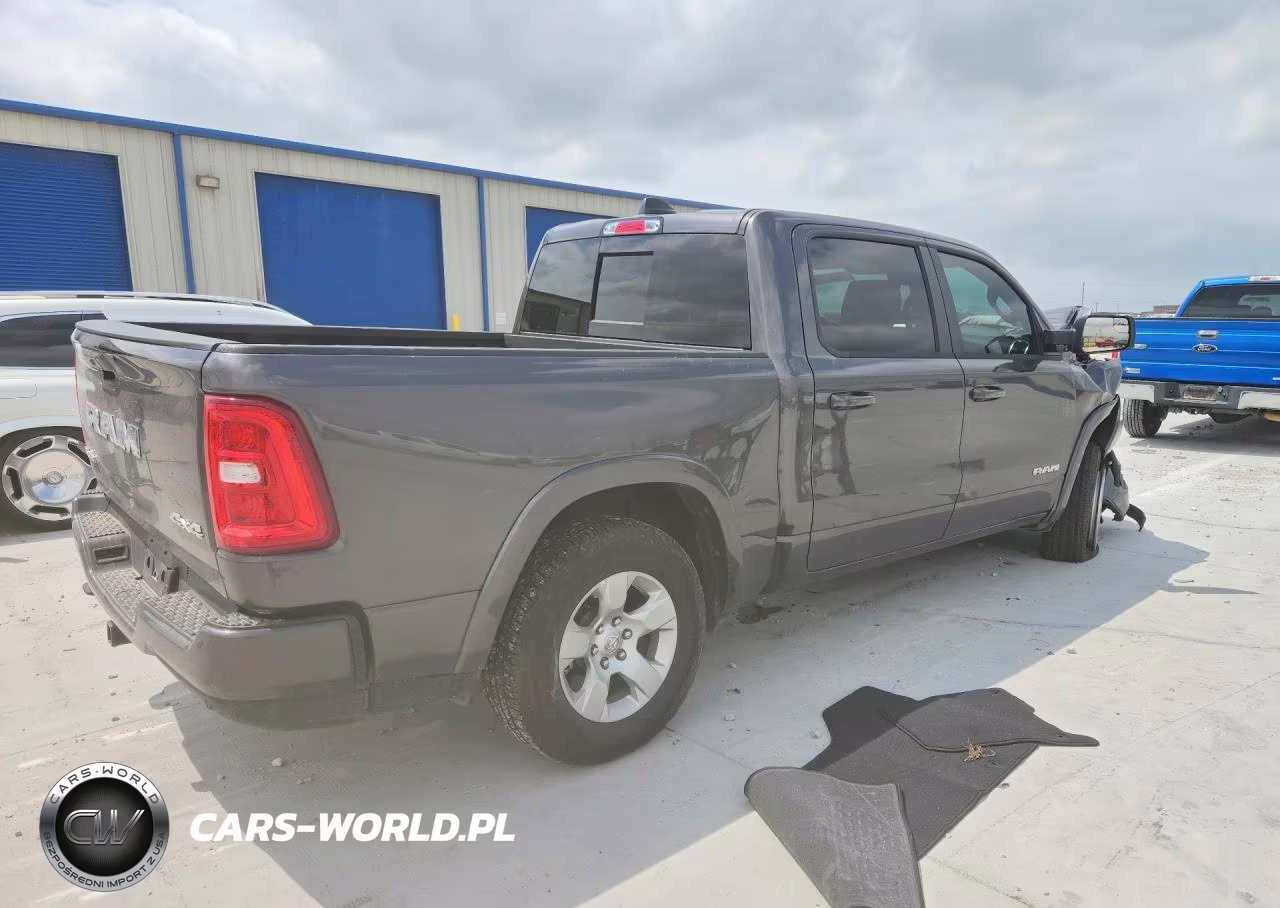 2025 Ram 1500 Big Horn VIN:3C6RRFFG5S4152786 - 3