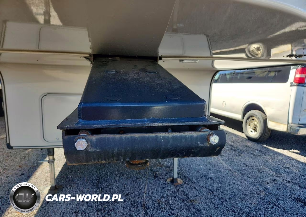 2018 Jayco Eagle Camper VIN:1UJCJ0BT9J1WD0530 - 8