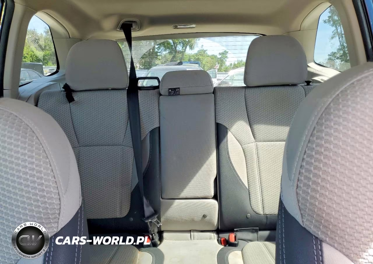 2021 Subaru Forester Premium VIN:JF2SKAJC8MH403587 - 10