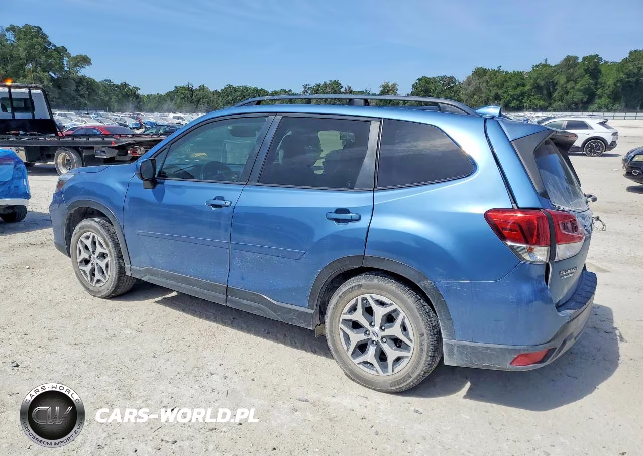 2021 Subaru Forester Premium VIN:JF2SKAJC8MH403587 - 2