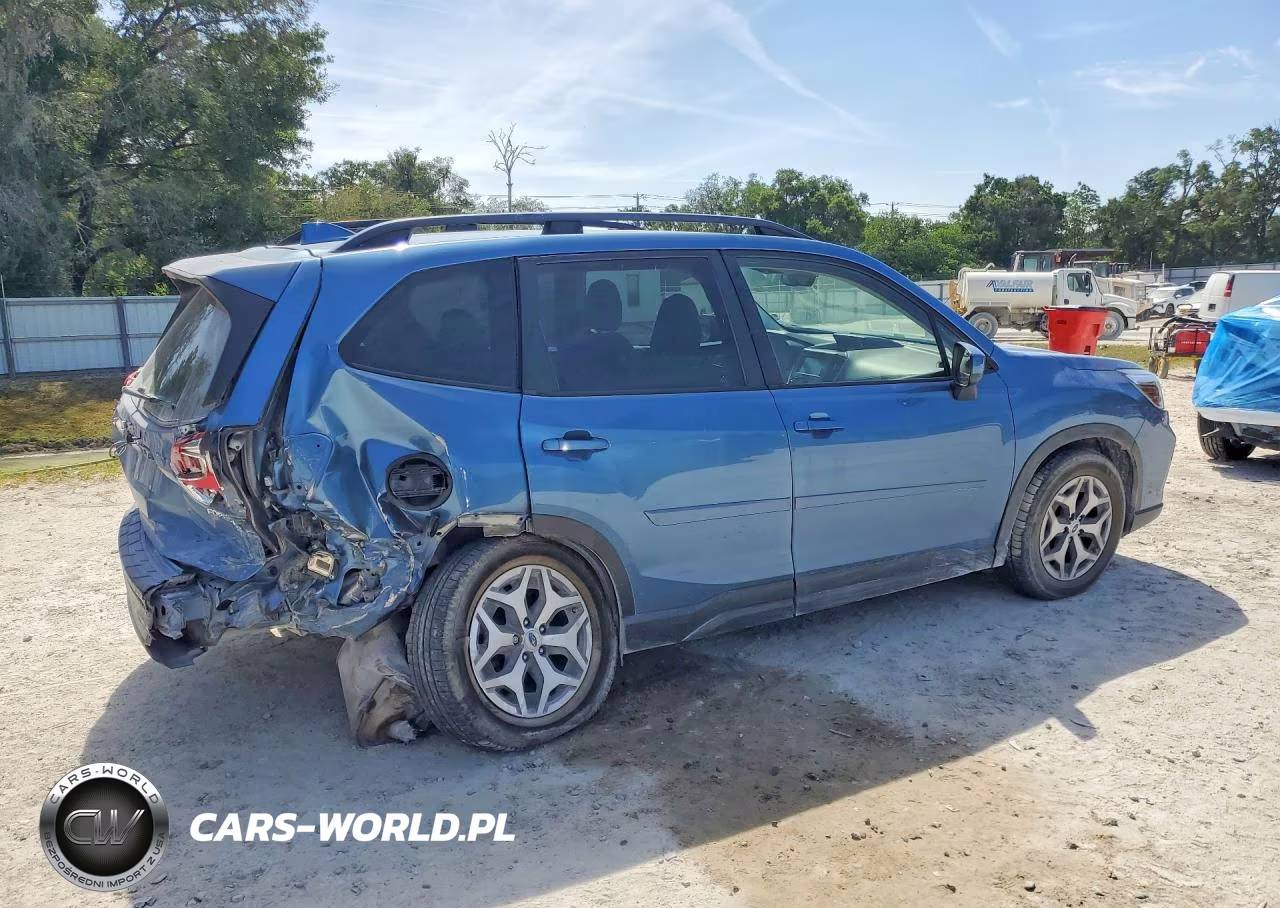 2021 Subaru Forester Premium VIN:JF2SKAJC8MH403587 - 3