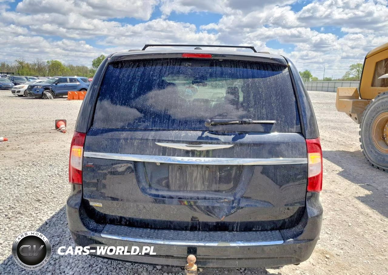 2015 Chrysler Town & Country Touring VIN:2C4RC1BG8FR565562 - 6