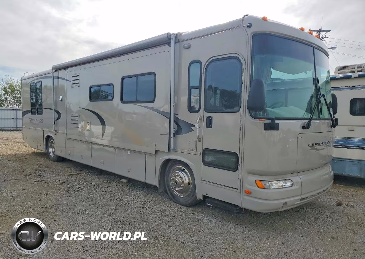 2005 Freigliner Chassis X Line Motor Home