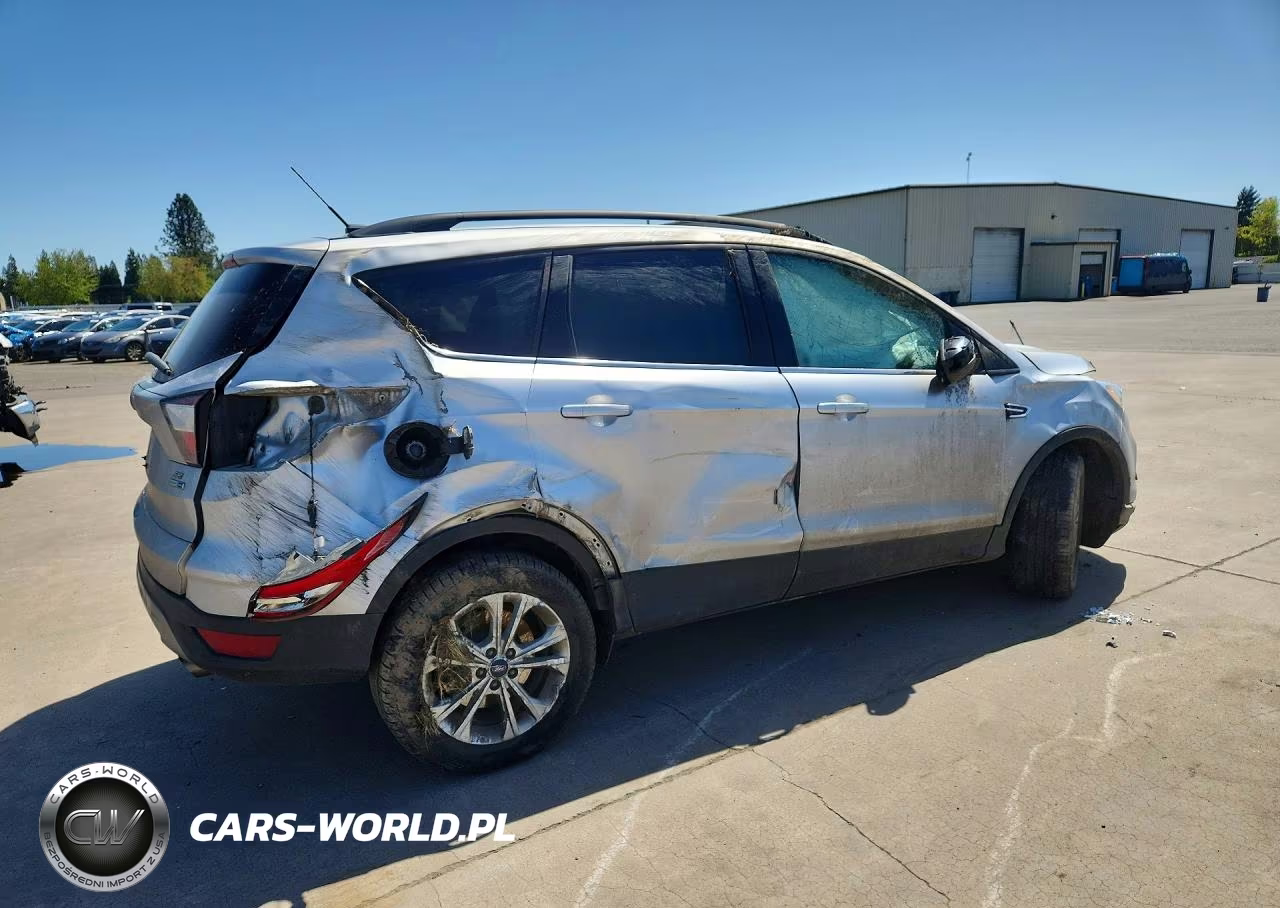 2017 Ford Escape Se VIN:1FMCU9G92HUE24371 - 3