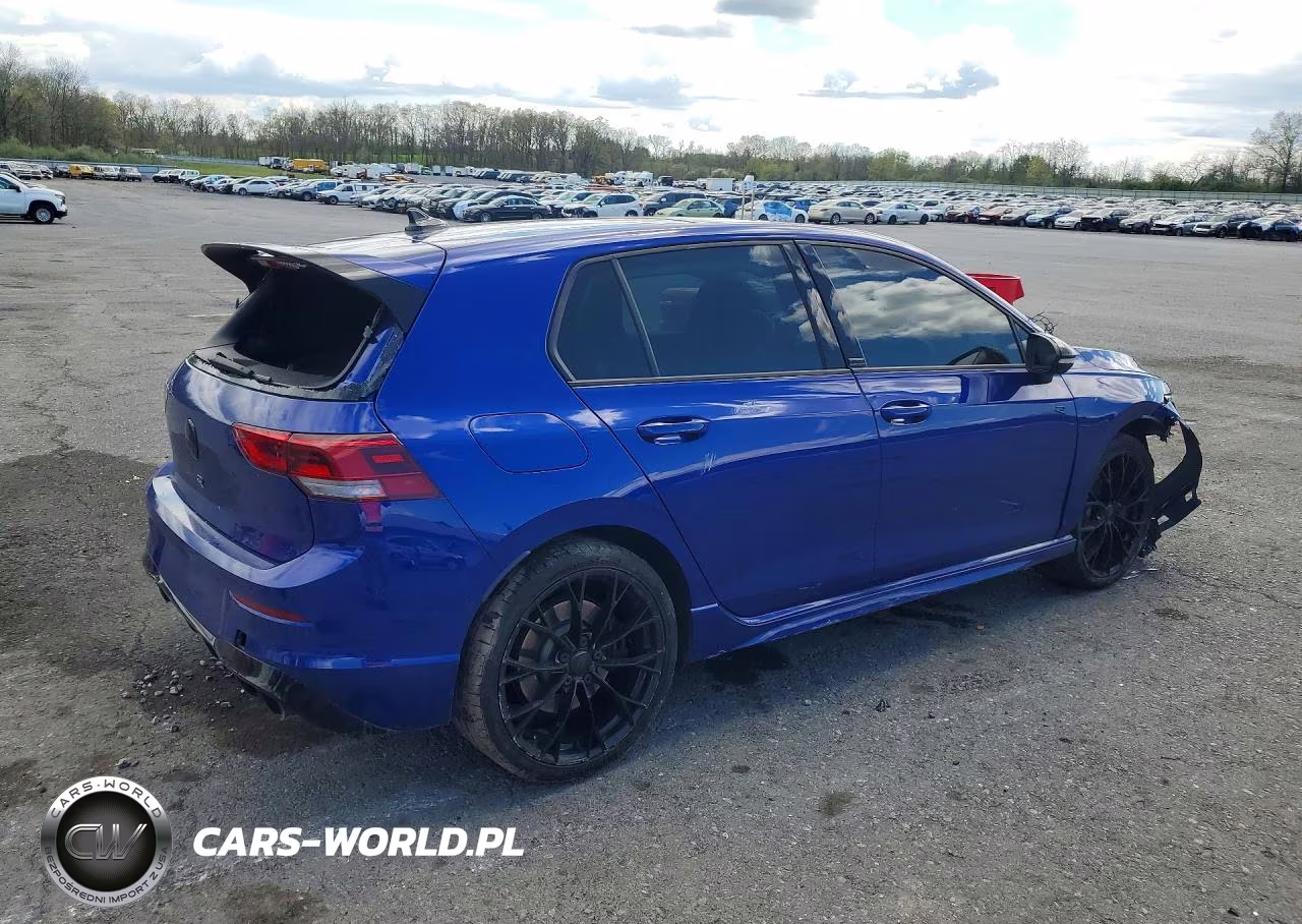 2025 Volkswagen Golf R Black Edition VIN:WVWKB7CD6SW250305 - 3