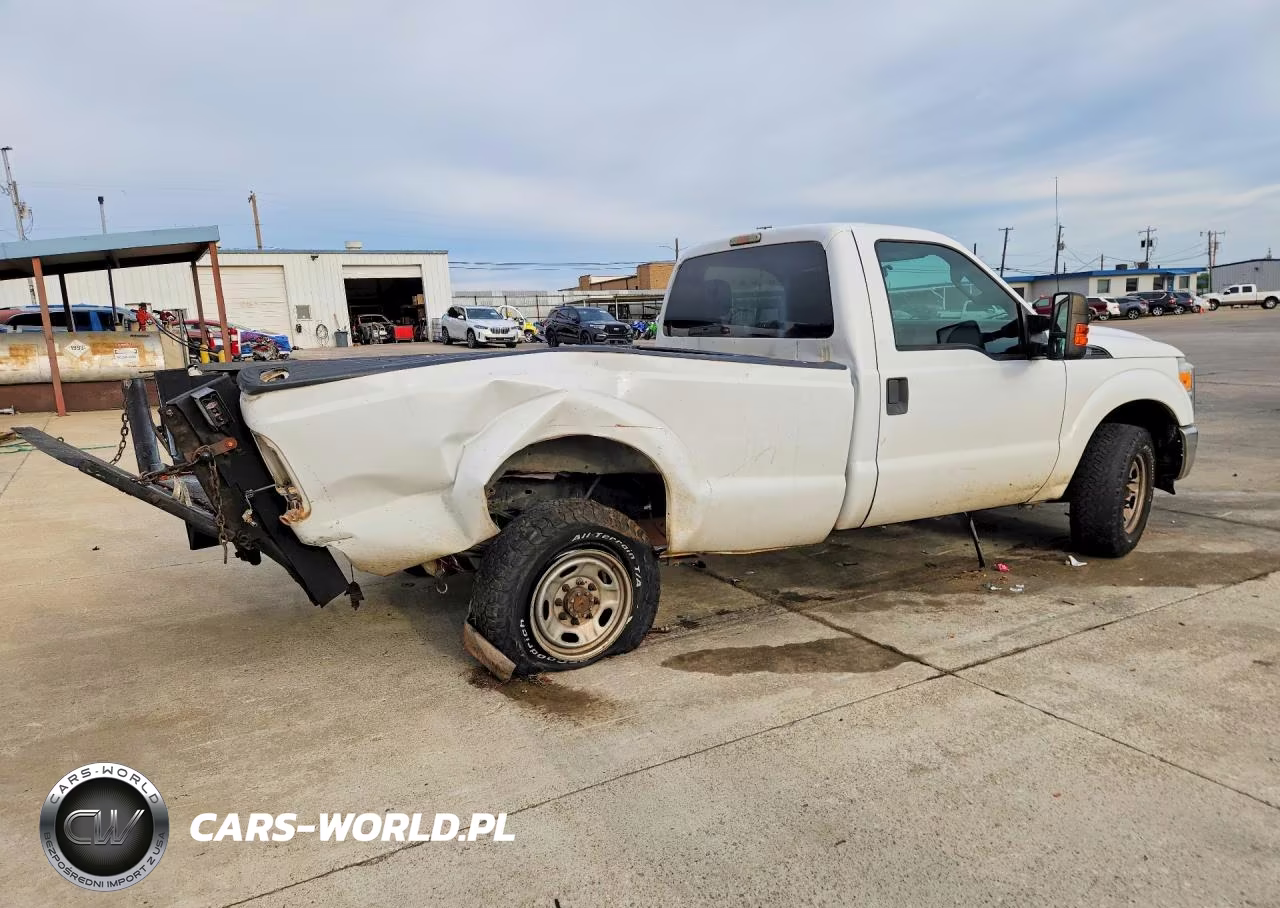 2016 Ford F250 Super Duty VIN:1FTBF2A60GEC02372 - 3