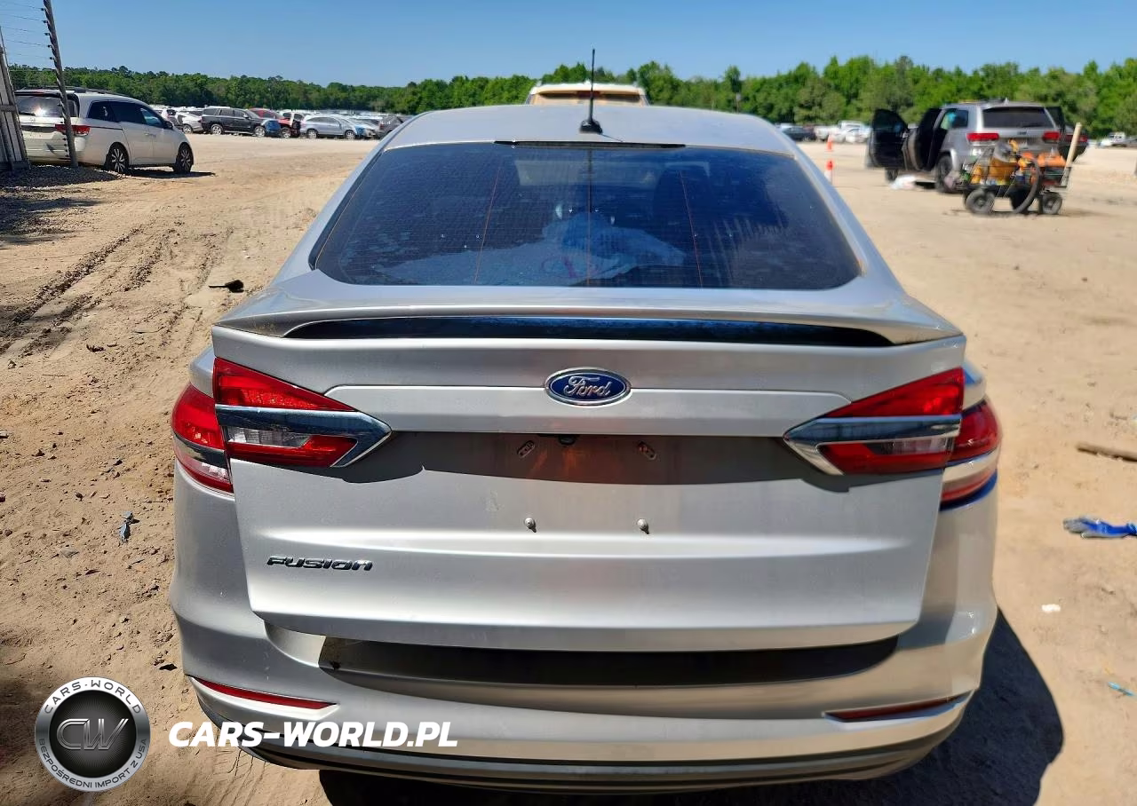 2019 Ford Fusion S VIN:3FA6P0G79KR176742 - 6