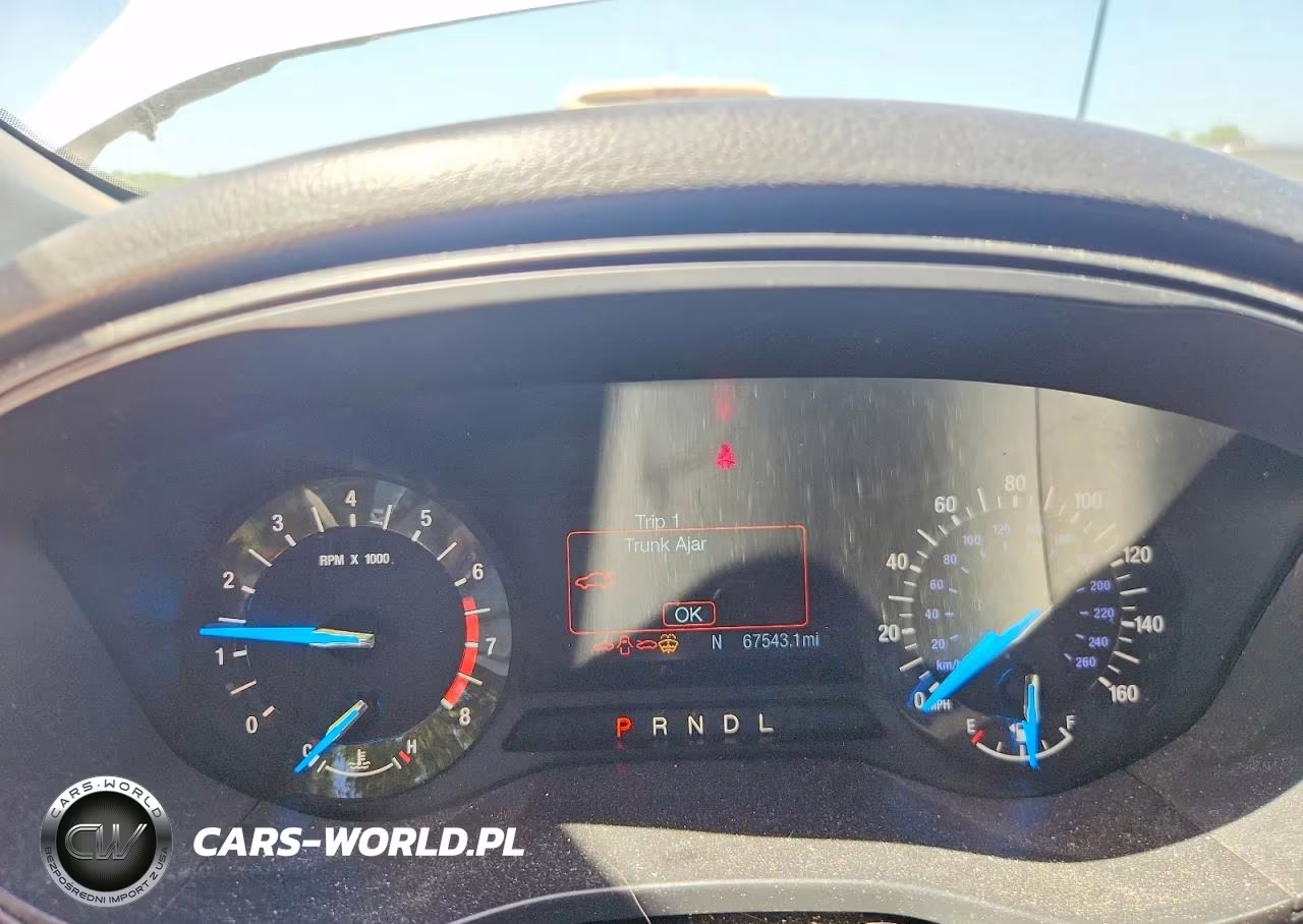 2019 Ford Fusion S VIN:3FA6P0G79KR176742 - 9