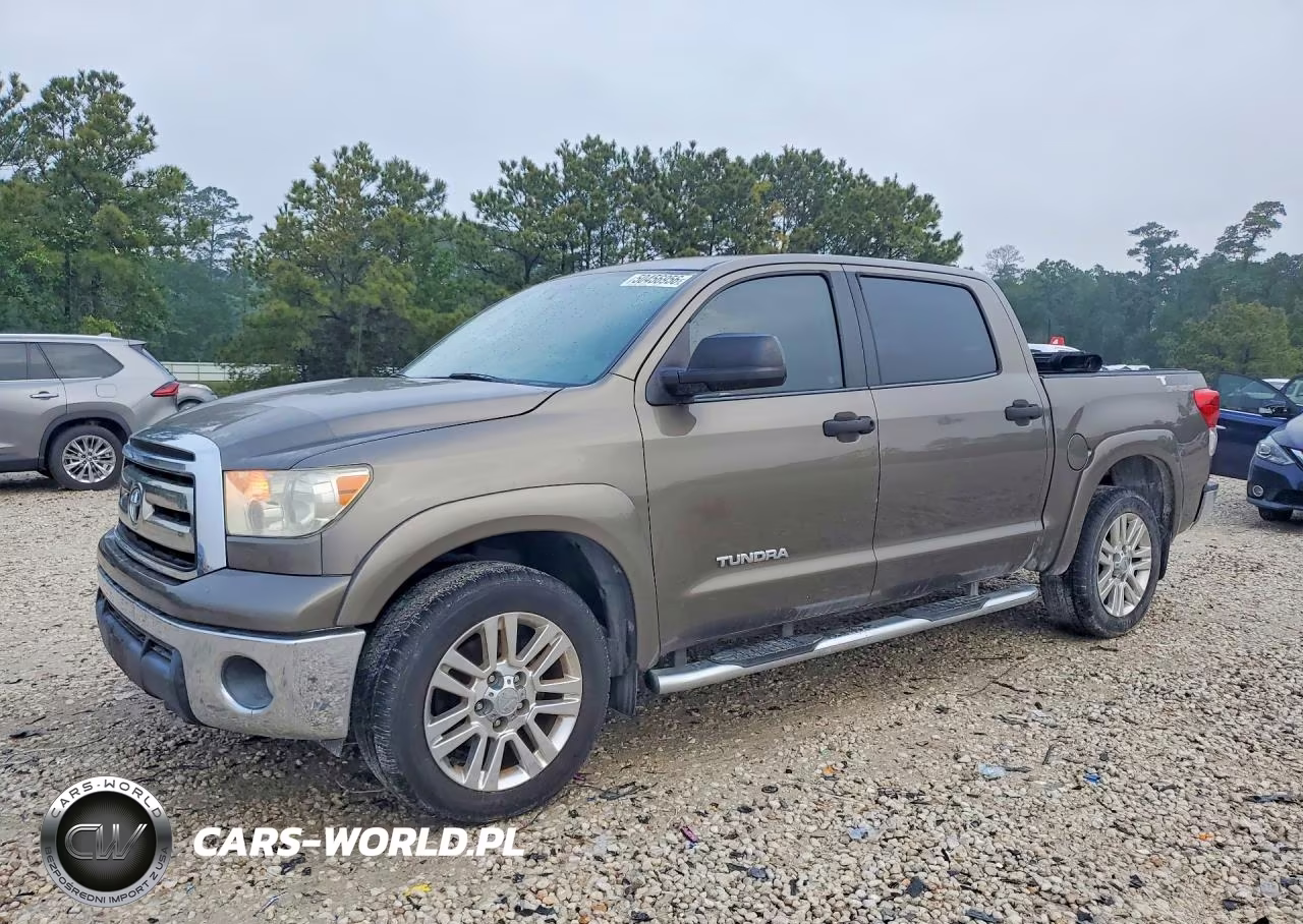 2013 Toyota Tundra Crewmax Sr5