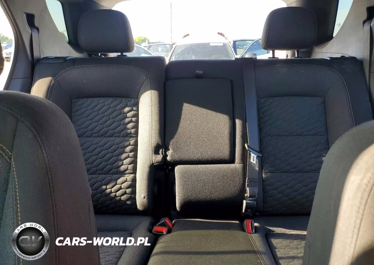 2021 Chevrolet Equinox VIN:2GNAXUEV0M6119876 - 10