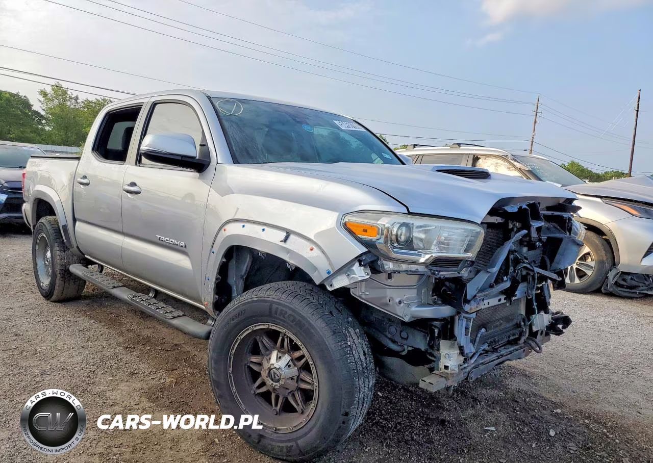 2018 Toyota Tacoma Trd Sport VIN:5TFAZ5CN7JX065306 - 4