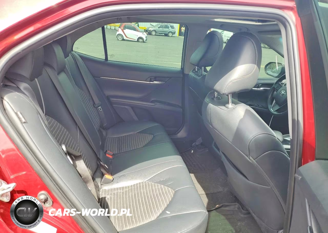 2018 Toyota Camry Se VIN:4T1B11HK9JU638576 - 10