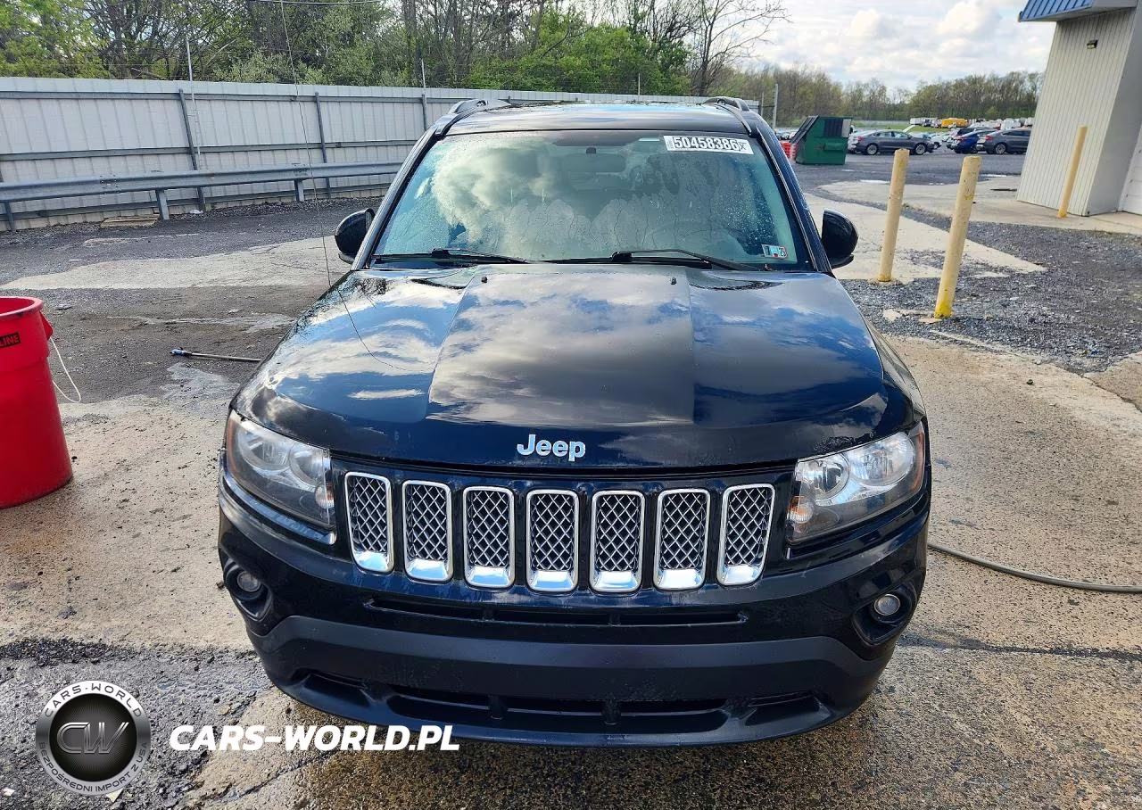 2014 Jeep Compass Latitude VIN:1C4NJDEB9ED817052 - 5
