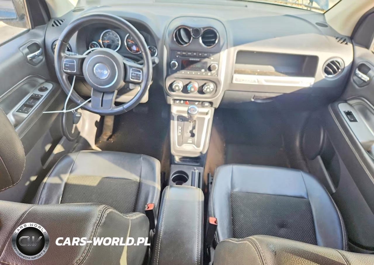 2014 Jeep Compass Latitude VIN:1C4NJDEB9ED817052 - 8