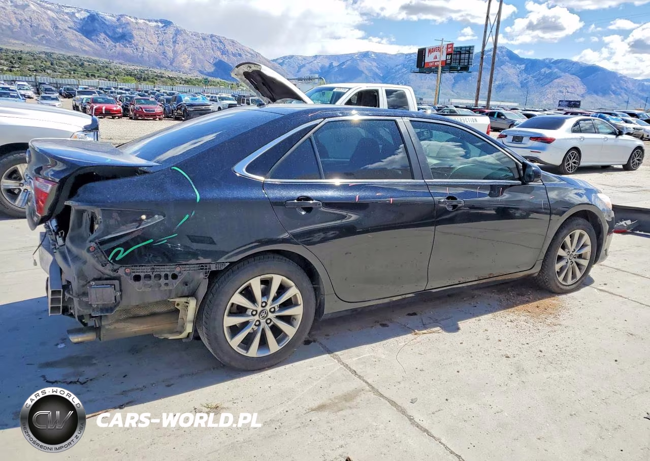 2017 Toyota Camry Xle VIN:4T1BF1FK0HU763528 - 3