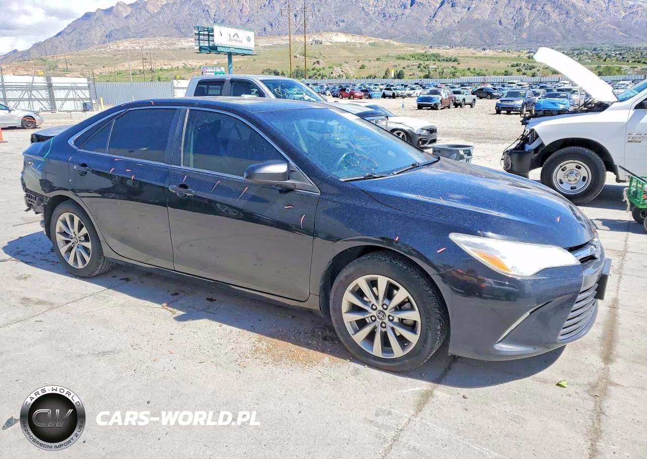 2017 Toyota Camry Xle VIN:4T1BF1FK0HU763528 - 4