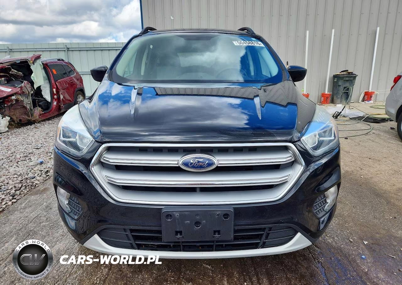 2017 Ford Escape Se VIN:1FMCU9GD8HUC85285 - 5