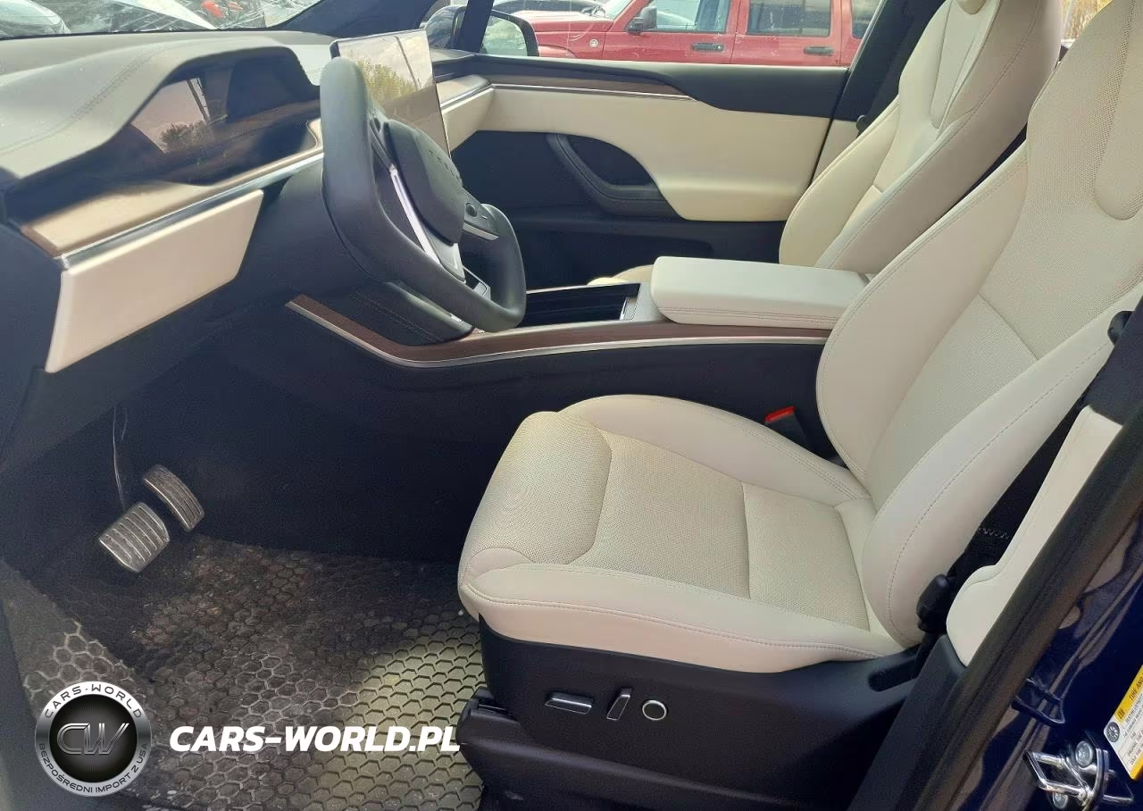 2023 Tesla Model X VIN:7SAXCDE55PF386673 - 7
