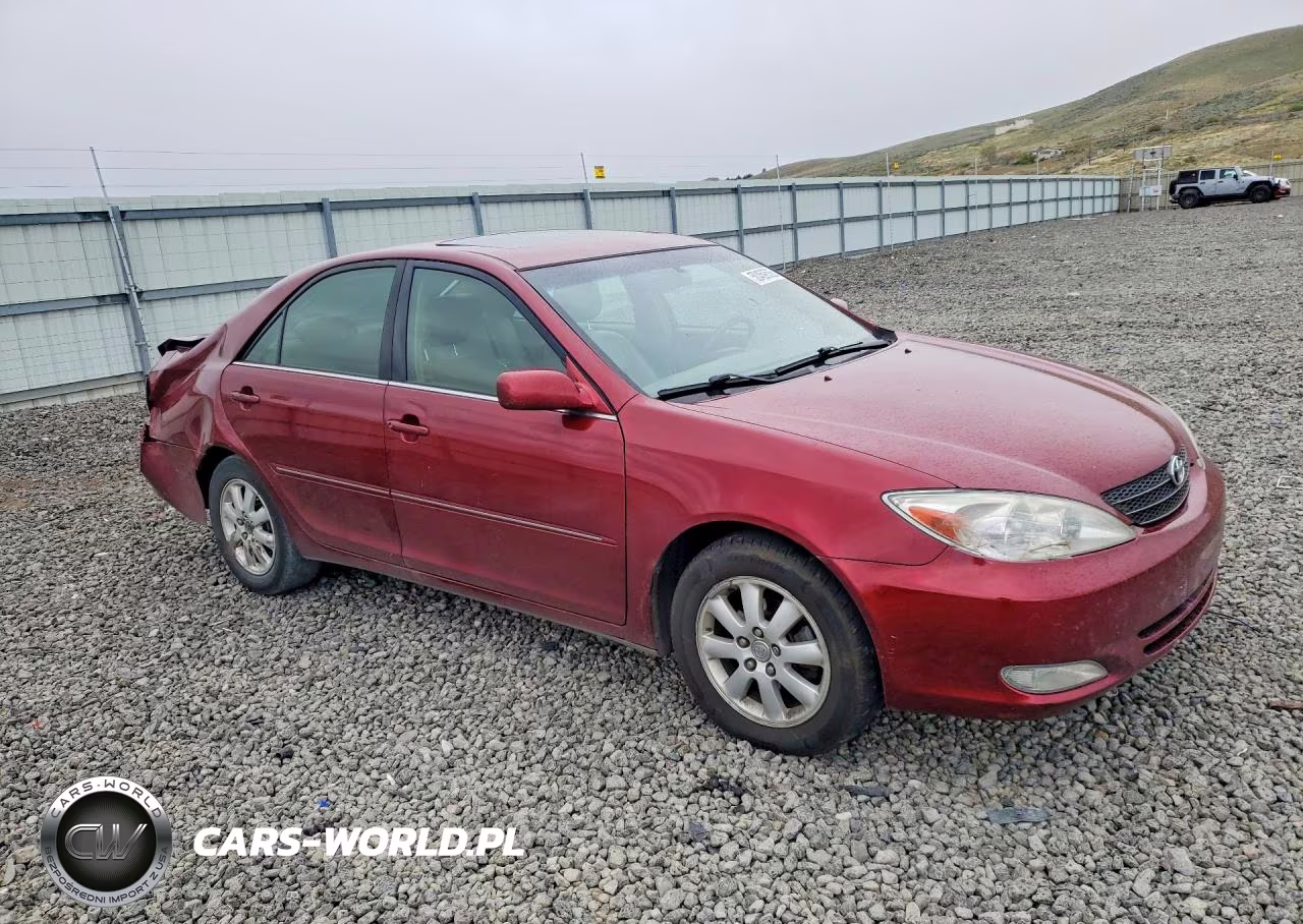 2003 Toyota Camry Xle VIN:4T1BE30K43U184865 - 4