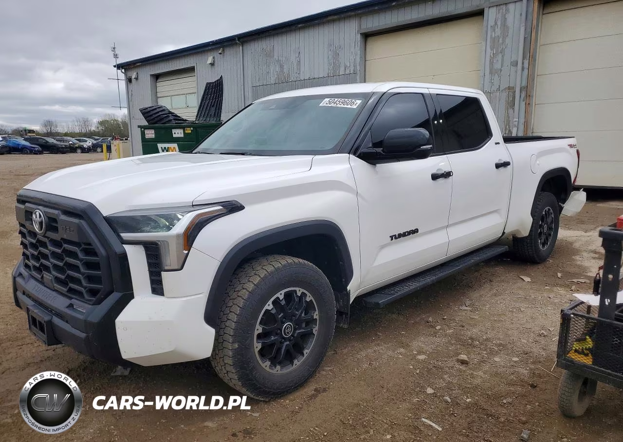 2022 Toyota Tundra Crewmax Sr5