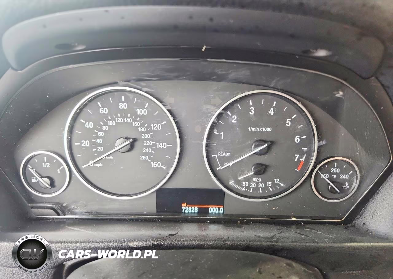 2018 BMW 320 I VIN:WBA8E1G58JNU93617 - 9