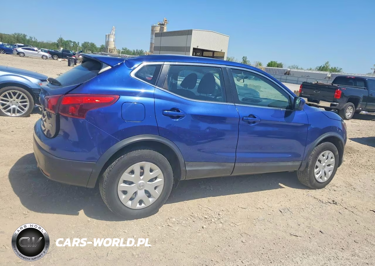 2018 Nissan Rogue Sport S VIN:JN1BJ1CR2JW262982 - 3