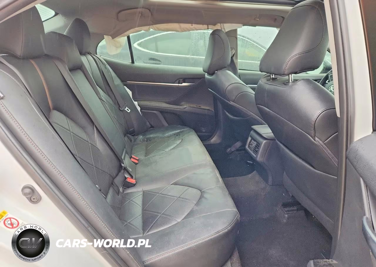 2018 Toyota Camry Xle VIN:4T1B11HK0JU039971 - 10