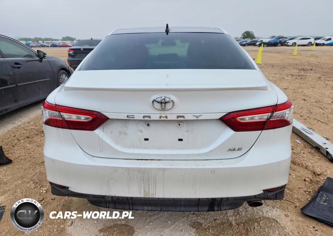 2018 Toyota Camry Xle VIN:4T1B11HK0JU039971 - 6