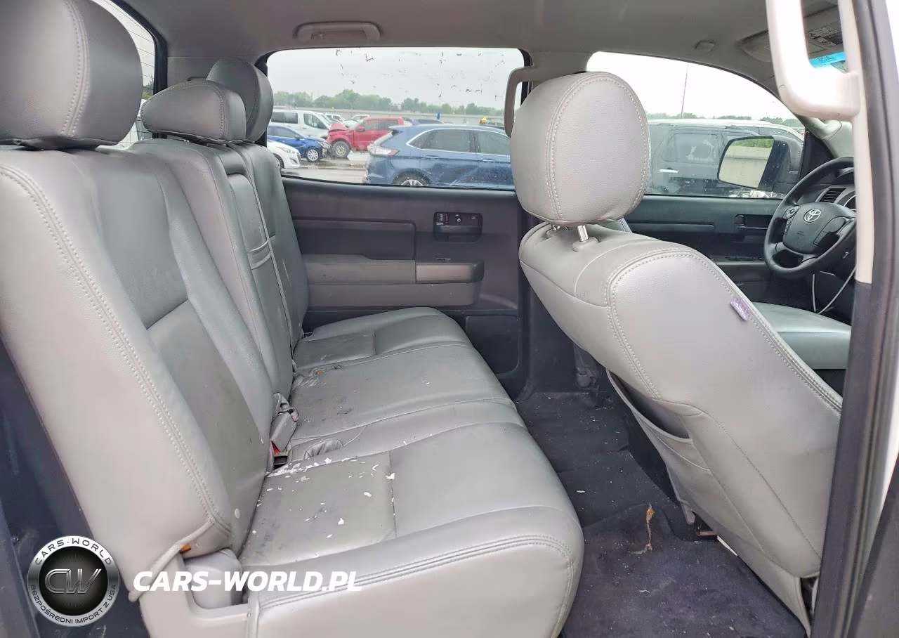 2012 Toyota Tundra VIN:5TFDW5F11CX267401 - 10
