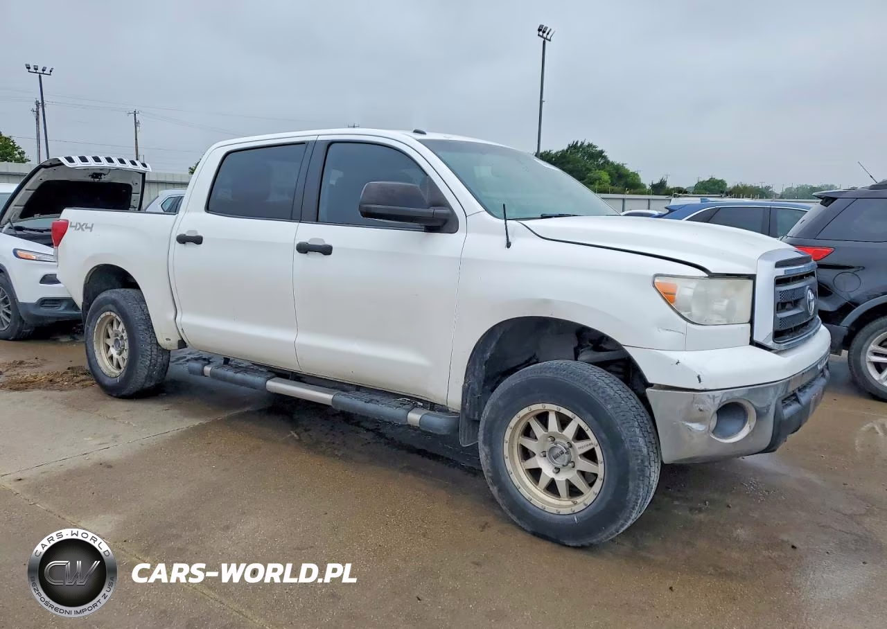 2012 Toyota Tundra VIN:5TFDW5F11CX267401 - 4