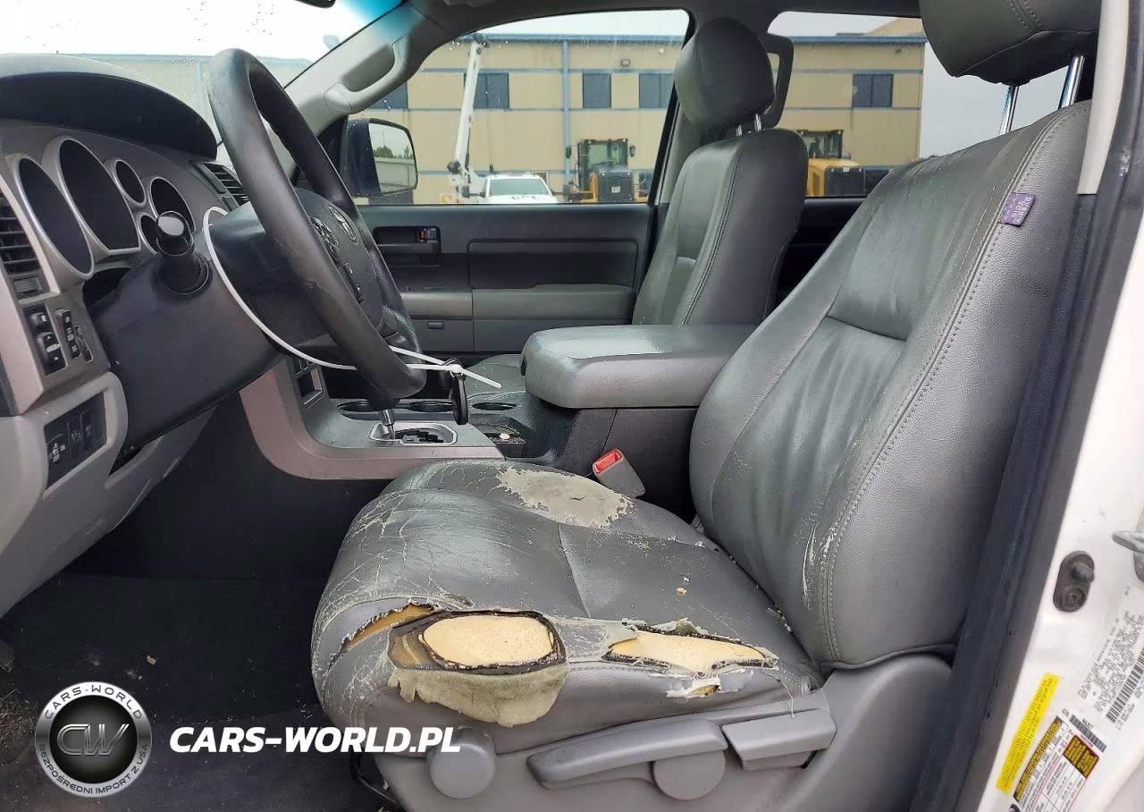 2012 Toyota Tundra VIN:5TFDW5F11CX267401 - 7