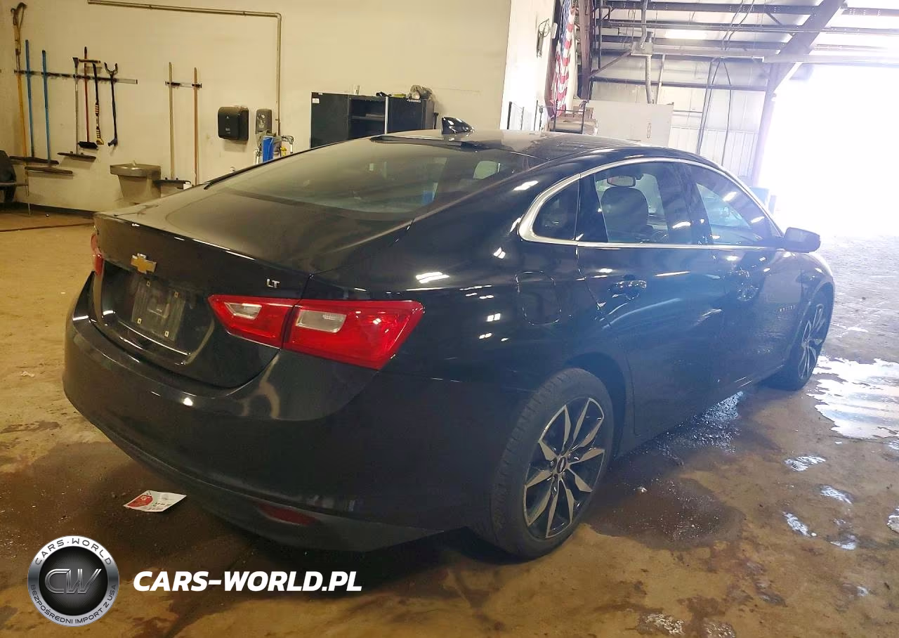 2017 Chevrolet Malibu Lt VIN:1G1ZE5ST0HF270179 - 3