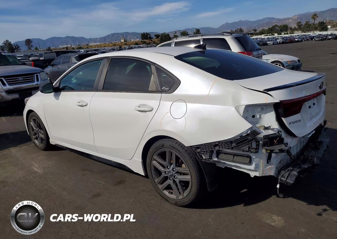2021 Kia Forte Gt Line VIN:3KPF34AD5ME403477 - 2