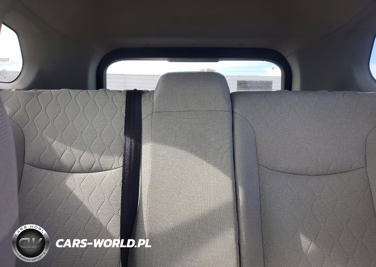 2022 Toyota Corolla Cross Le VIN:7MUCAAAG6NV033638 - 10
