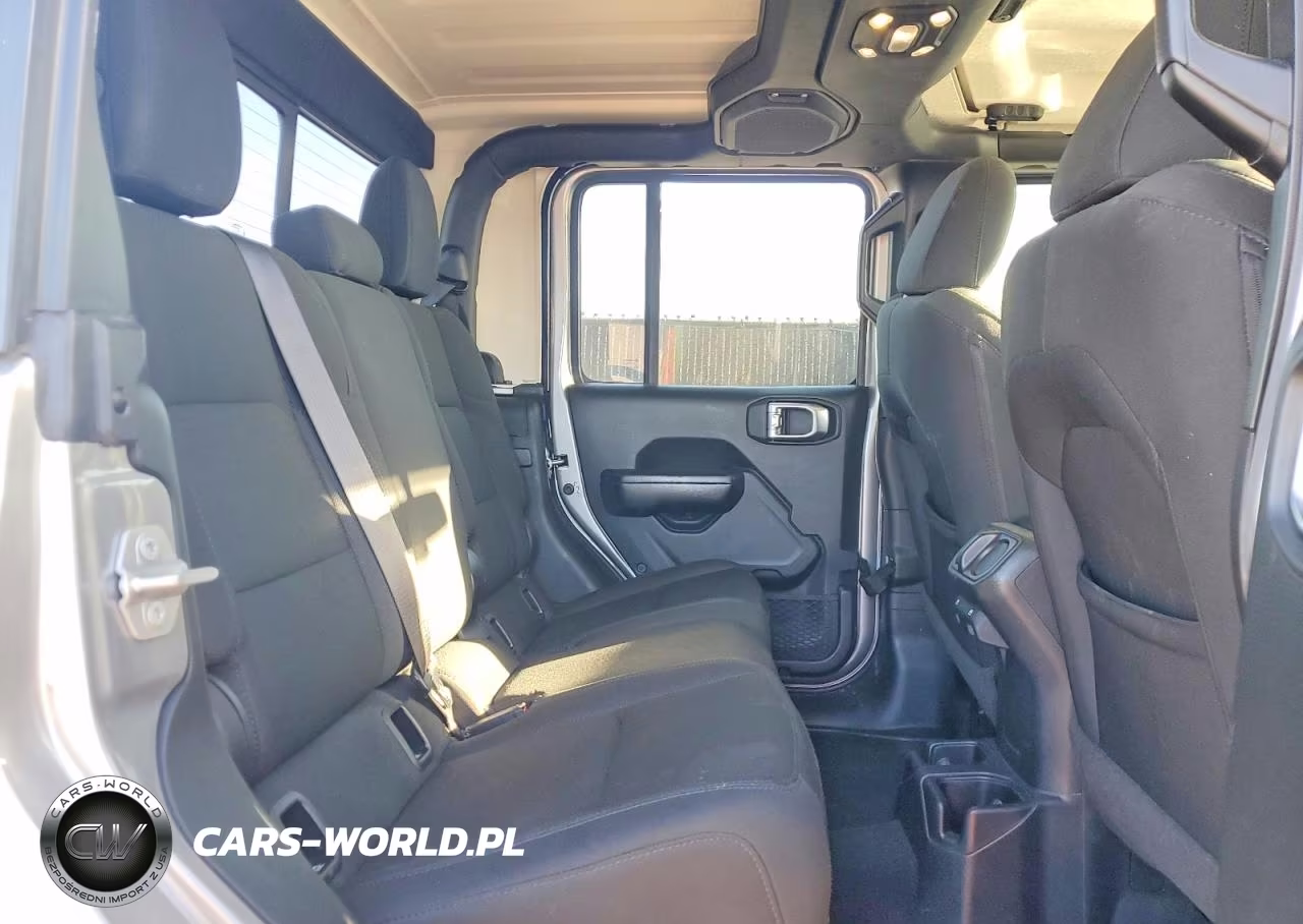 2020 Jeep Gladiator Sport VIN:1C6JJTAG1LL188035 - 10
