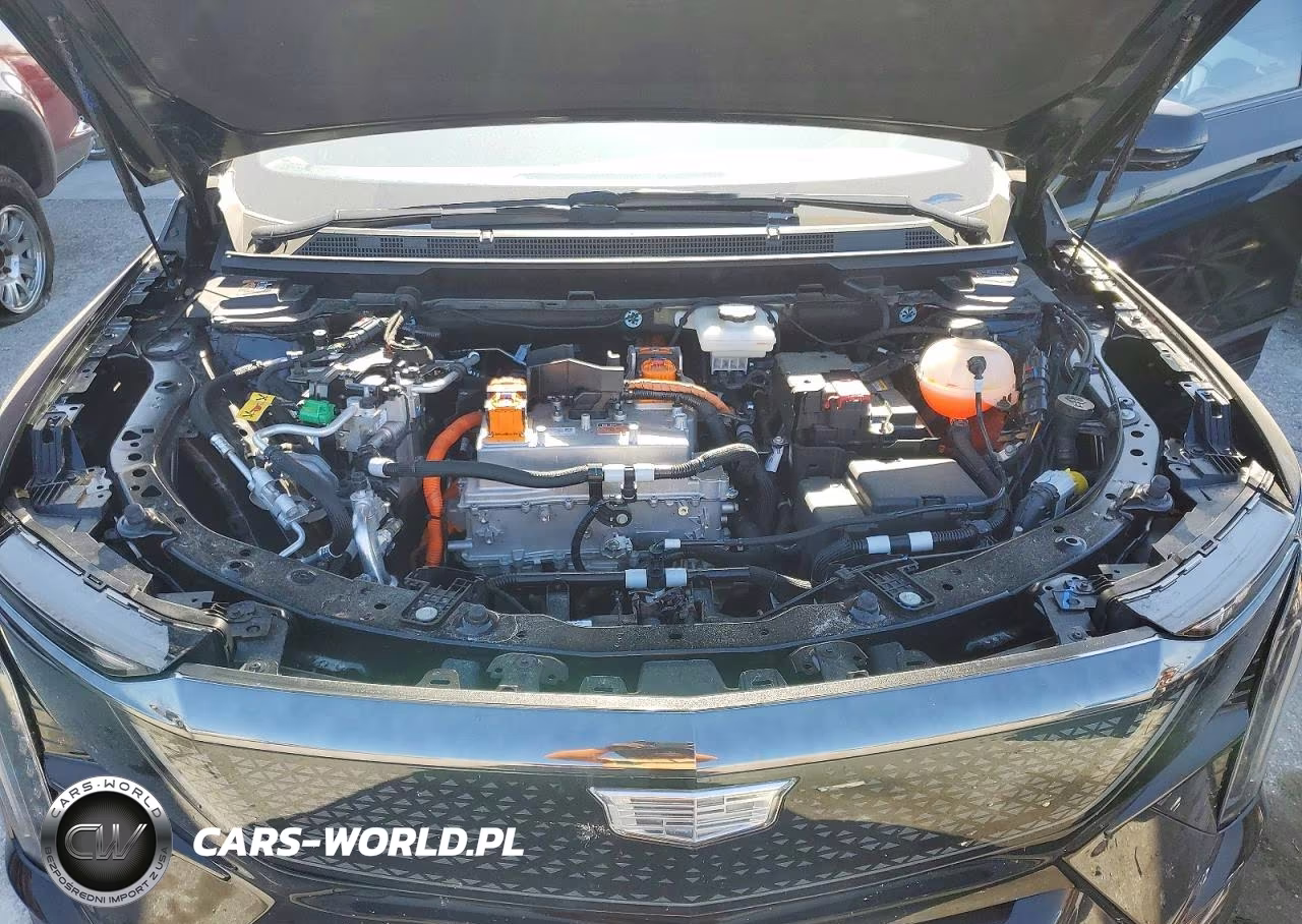 2025 Cadillac Optiq Sport VIN:3GYK3EMR8SS182669 - 12