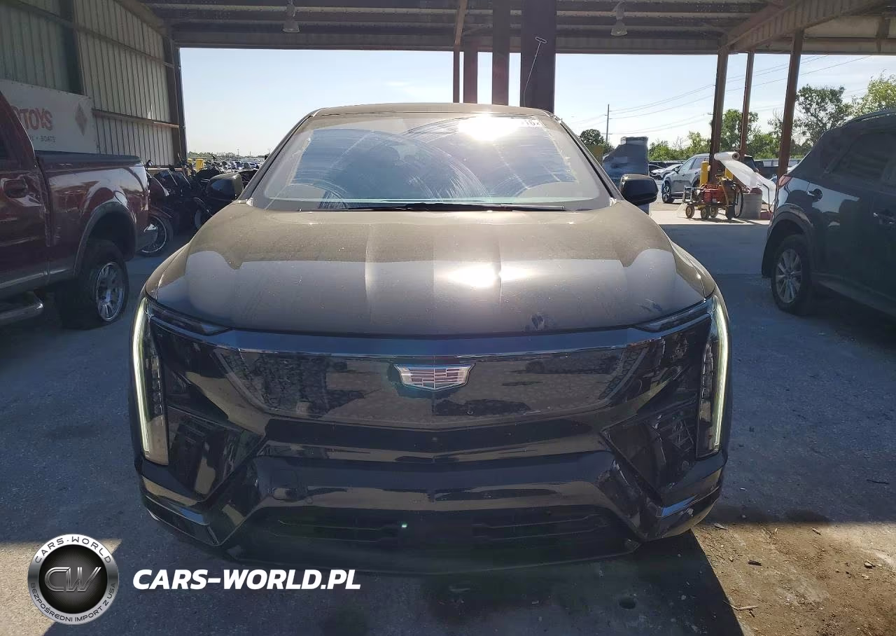 2025 Cadillac Optiq Sport VIN:3GYK3EMR8SS182669 - 5